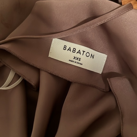 Babaton silk dress with slit - Picture 2 of 3